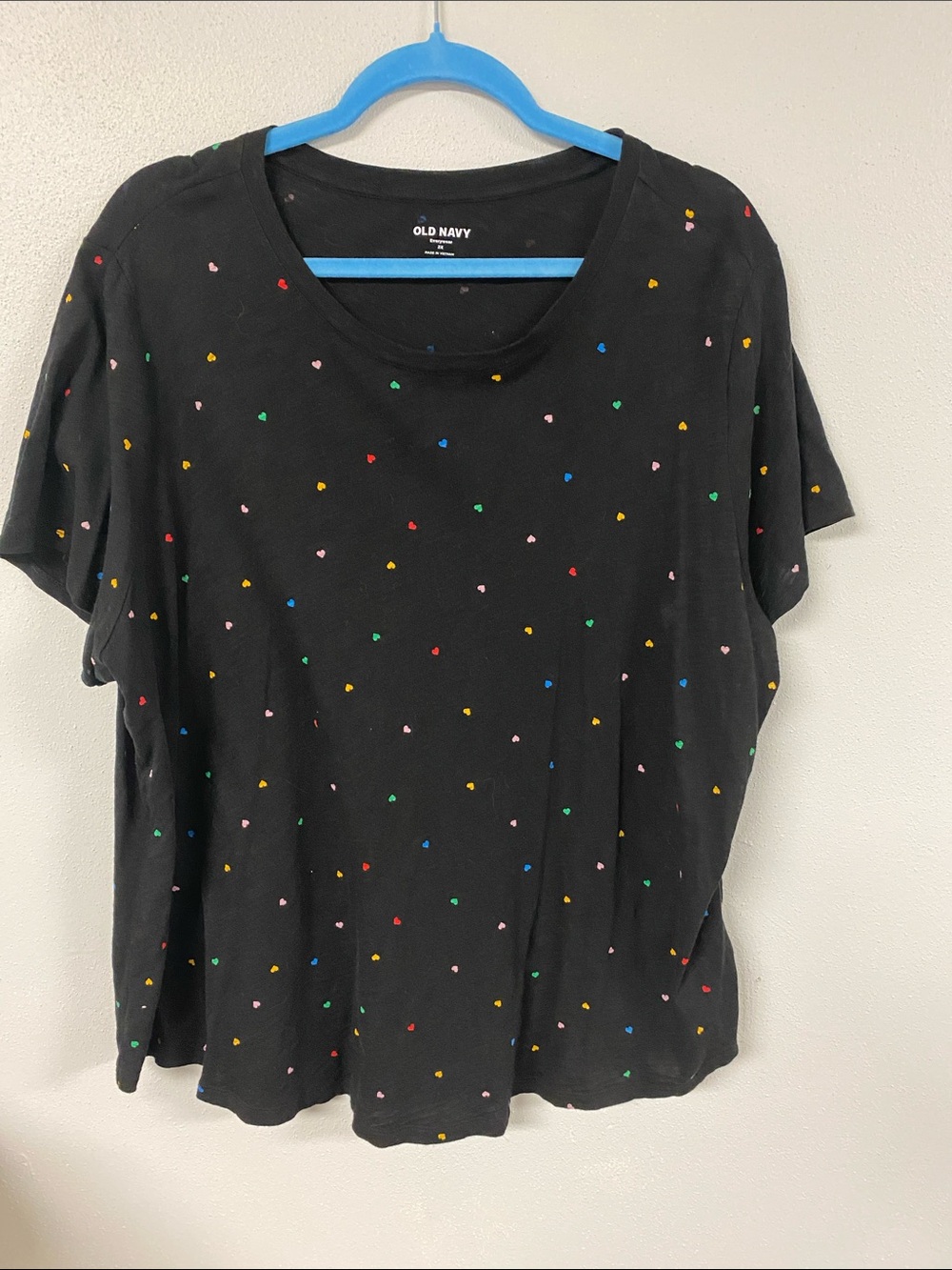 Old Navy Black Short Sleeve Tee with Multicolor Heart Dots